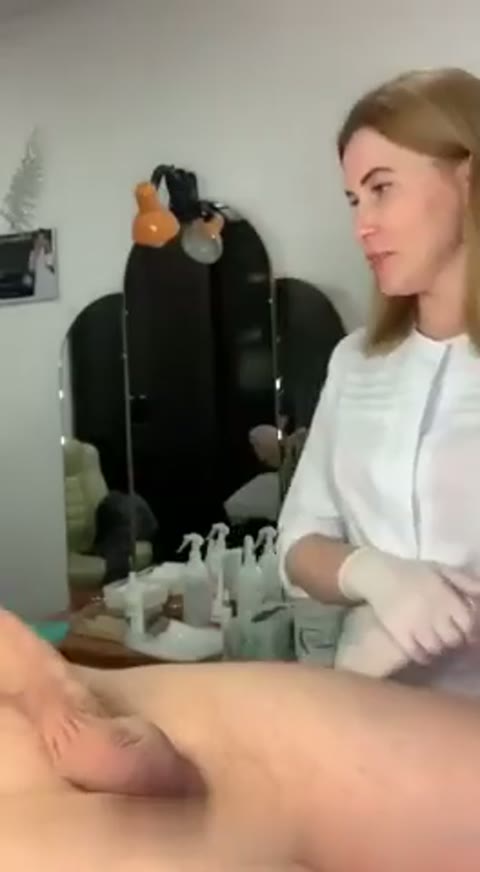 The depilation master gives a blowjob to the patient!